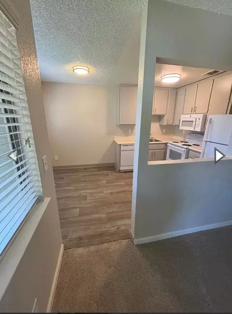 5915 Kenneth Ave, Carmichael, CA 95608