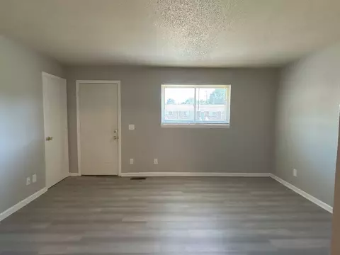 315 W Camel St, Greensboro, NC 27401