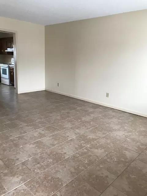 40 Carriage Ln, Oxford, AL 36203
