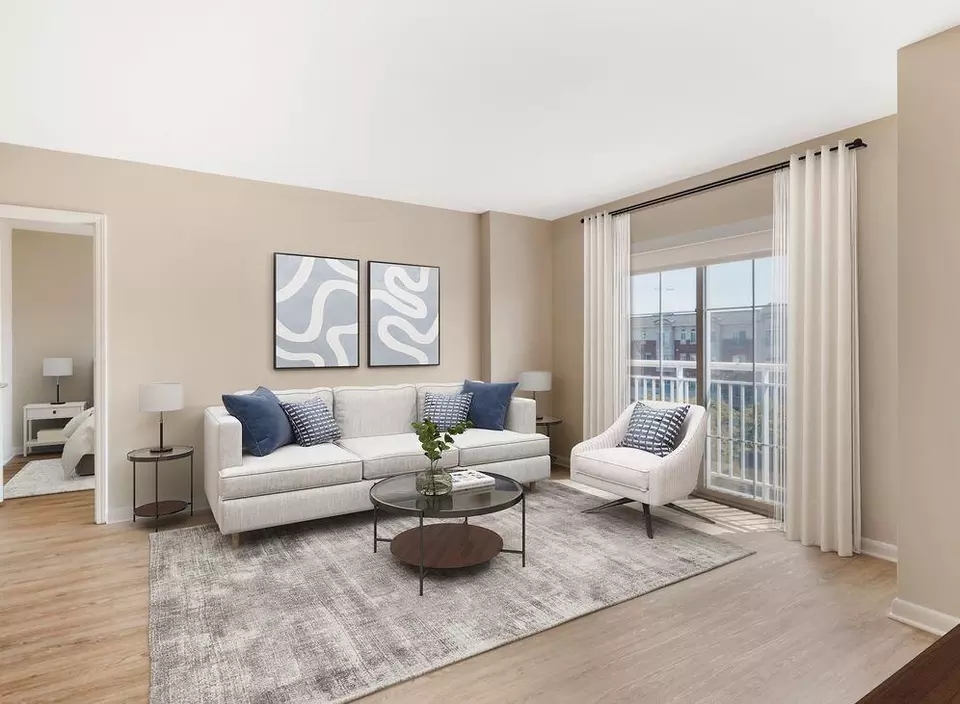  2800 Clarendon Blvd, Arlington, VA 22201 photo 3