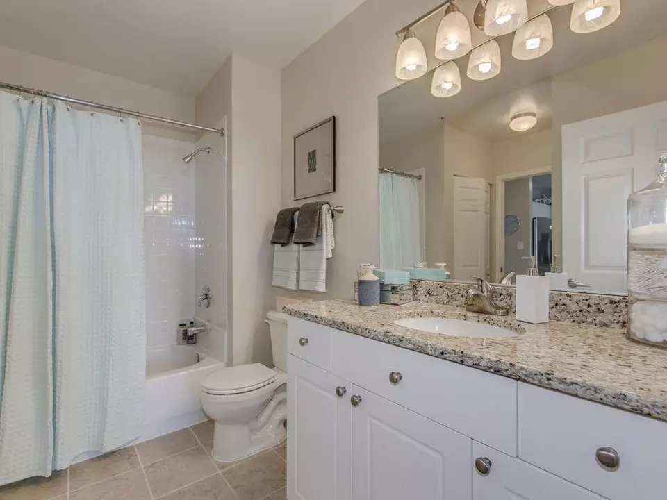 2800 Clarendon Blvd, Arlington, VA 22201 photo 13