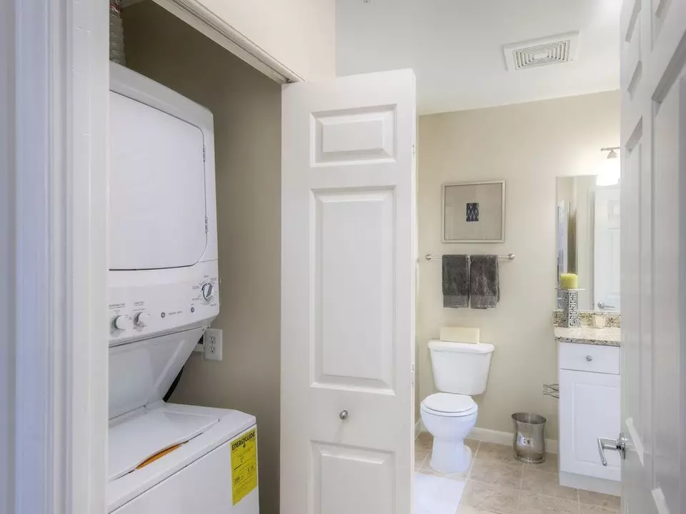  2800 Clarendon Blvd, Arlington, VA 22201 photo 12