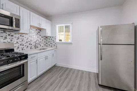6159 6153 6159 6165 Coldwater Canyon Ave, Los Angeles, CA 91606