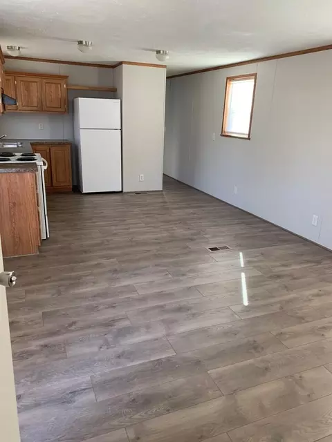 3510 N 9th St, Carter Lake, IA 51510