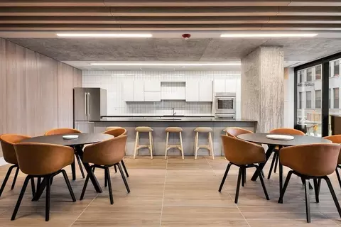 717 S Clark St, Chicago, IL 60605 photo 5