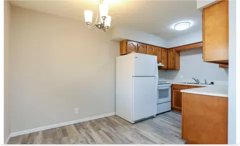 2956 Auburn Rd, Huntington, WV 25704