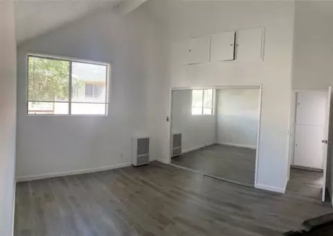 140 W Wilson St, Costa Mesa, CA 92627 photo 8