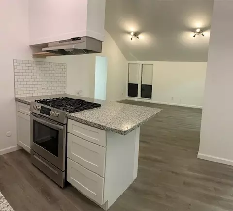 140 W Wilson St, Costa Mesa, CA 92627 photo 6