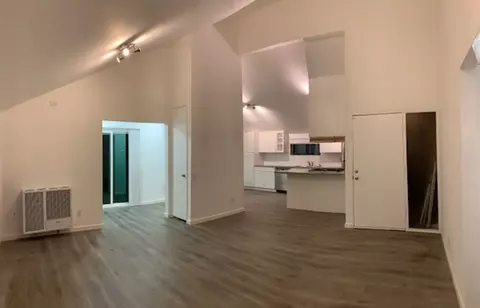 140 W Wilson St, Costa Mesa, CA 92627 photo 4