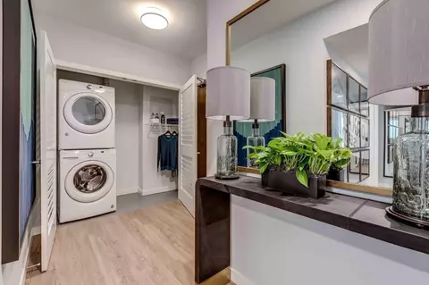 1146 Harrison St, Seattle, WA 98109 photo 9