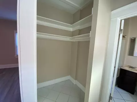 711 E 4th St, Long Beach, CA 90802 photo 9
