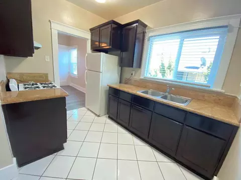 711 E 4th St, Long Beach, CA 90802 photo 6