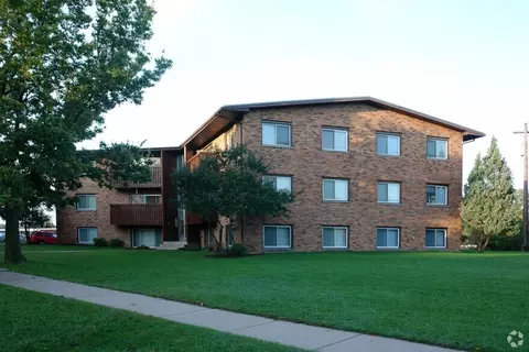 4601 Independence Ave N, New Hope, MN 55428