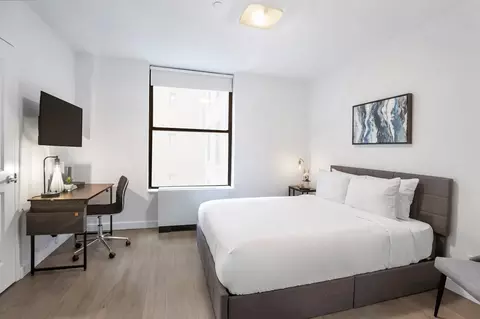 200 E 11th St, New York, NY 10003