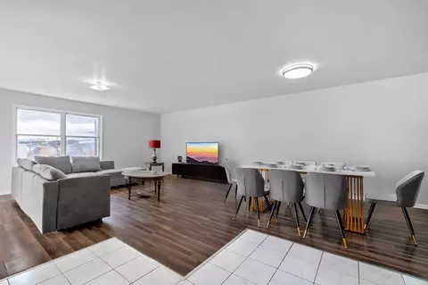 Oak St, Bayonne, NJ 07002
