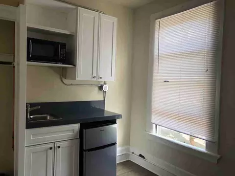 402 Broadway, San Francisco, CA 94133