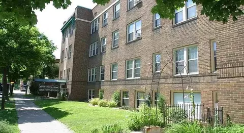 2552 Garfield Ave, Minneapolis, MN 55405