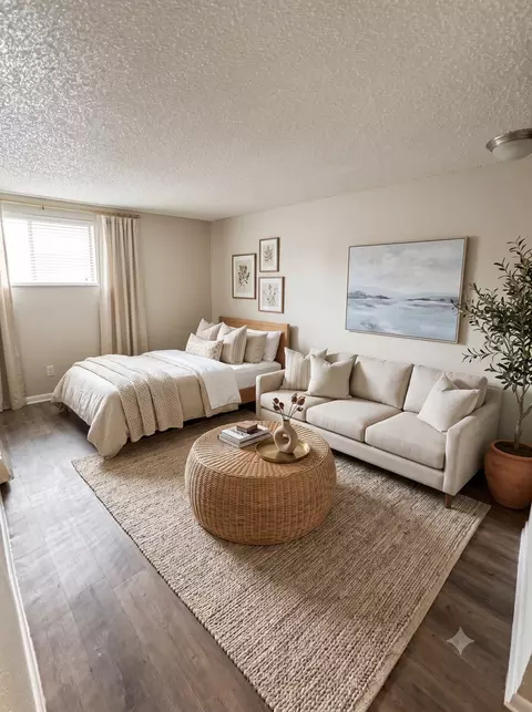 11852 E 16th Ave, Aurora, CO 80010