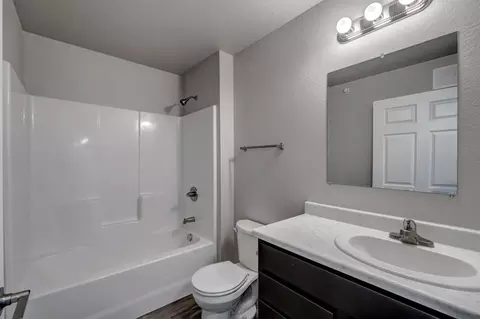 4819 5th St, Rapid City, SD 57701