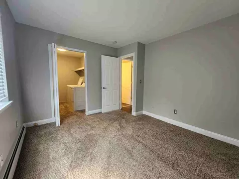 1390 E Lincoln Ave, Madison Heights, MI 48071