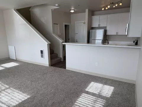 21933 NE Chinook Way, Fairview, OR 97024 photo 36