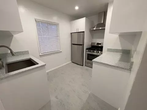 41 Thornton Ave, Venice, CA 90291