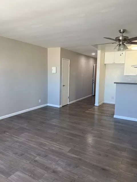 7461 Hazeltine Ave, Los Angeles, CA 91405