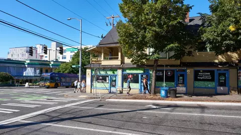 1020 NE 63rd St, Seattle, WA 98115 photo 36