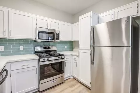 5065 Hidden Park Ct, Simi Valley, CA 93063 photo 4