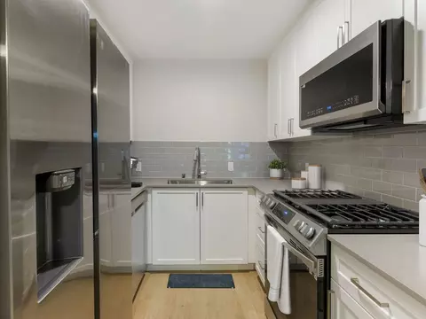 350 S San Fernando Blvd, Burbank, CA 91502 photo 17
