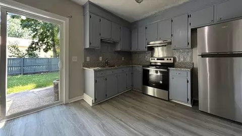 2103 Rondo St, Charleston, SC 29414