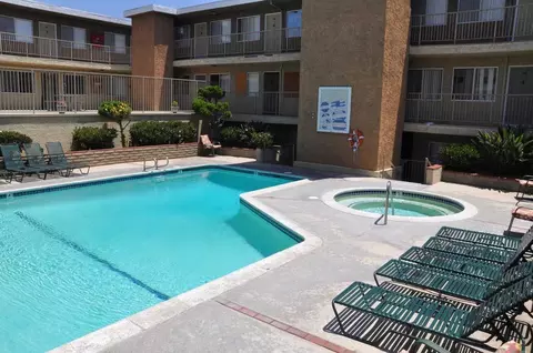 13750 Lemoli Ave, Hawthorne, CA 90250