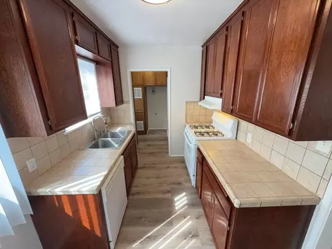 1244 N Columbus Ave, Glendale, CA 91202
