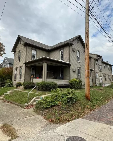 W College Ave, Springfield, OH 45504