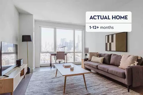 450 W 42nd St, New York, NY 10036