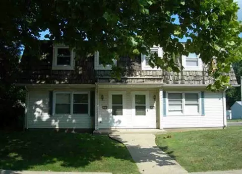 Crescent Dr, Champaign, IL 61820