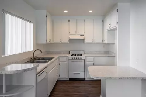 489 S Chatham Cir, Anaheim, CA 92806
