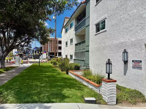125 Arbor Dr, San Diego, CA 92103