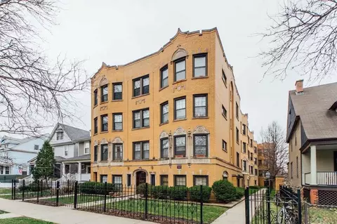 4325 N Hermitage Ave, Chicago, IL 60613