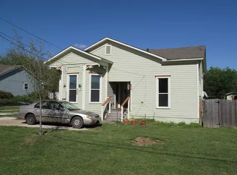 924 Anna St, Denton, TX 76201