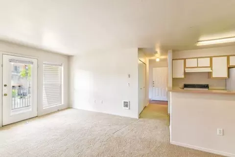 915 SW 163rd Ave, Beaverton, OR 97006