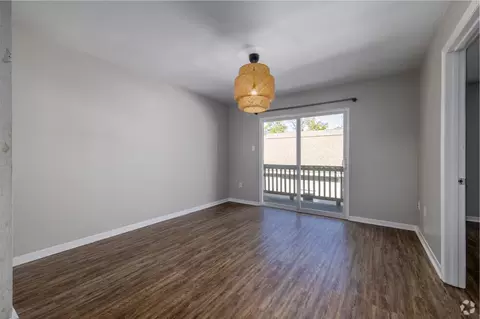 1726 Poplar St, Valdosta, GA 31601