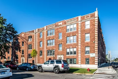 330 N Pine Ave, Chicago, IL 60644 photo 2