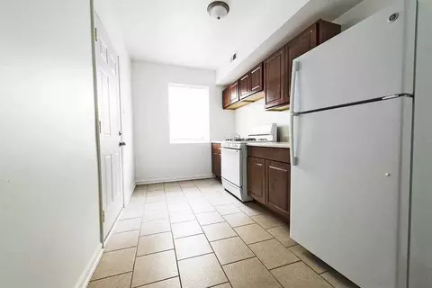 330 N Pine Ave, Chicago, IL 60644 photo 8