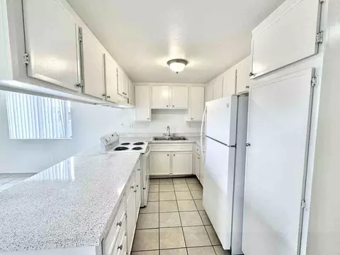 3770 42nd St, San Diego, CA 92105