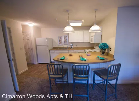 1300 Cimarron Cir, Fairborn, OH 45324