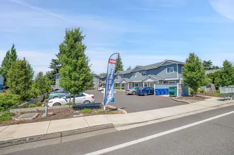 751 Plymouth Dr NE, Keizer, OR 97303