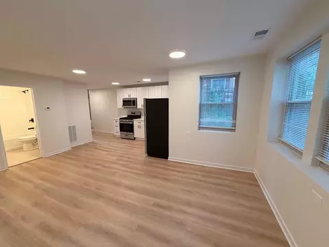 6234 N Bell Ave, Chicago, IL 60659 photo 4