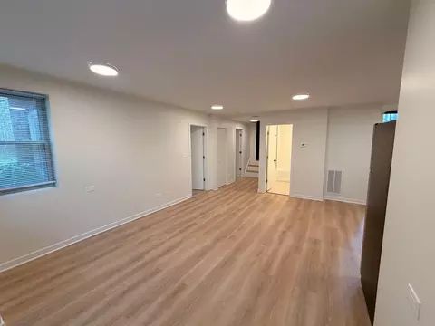 6234 N Bell Ave, Chicago, IL 60659 photo 8