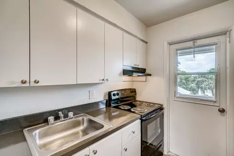 4401 NW 10th Ct, Plantation, FL 33313 photo 11